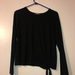 black cropped tie shirt